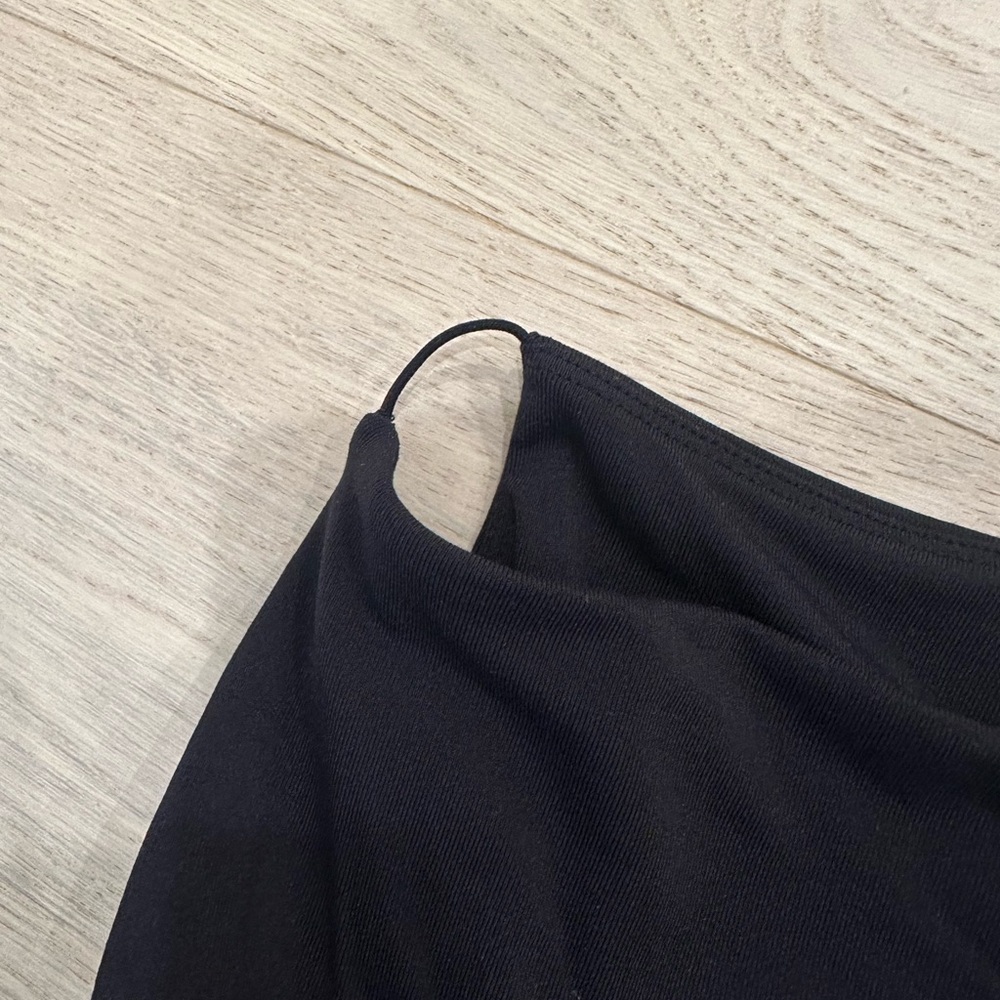 Aritzia Black Sleeveless Dress - Picture 2 of 3